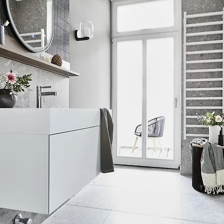 Esperance - Douce Nuit Mit Balkon Und Dampfbad